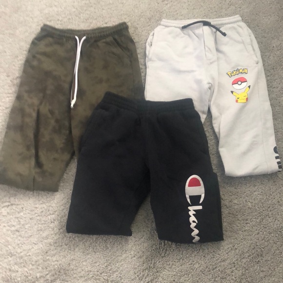 Bunch of three boys sport pants.Size 2-s,1 M - Picture 1 of 3